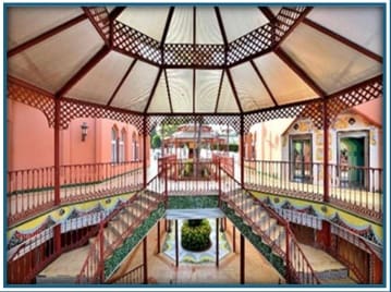 13 slaapkamer Bedrijf te koop in Cabopino - Artola, Marbella met garage - € 8.000.000 (Ref: 9778817)