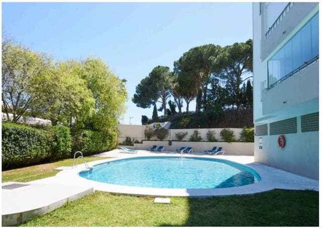2 chambre Appartement à vendre à Nueva Andalucia, Marbella avec piscine garage - 485 000 € (Ref: 9789440)