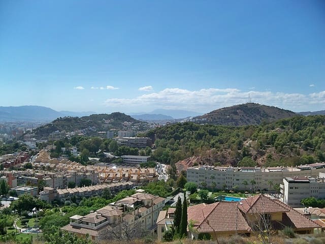 3 soverom Leilighet til salgs i El Limonar, Málaga by med svømmebasseng - € 745 000 (Ref: 9814853)