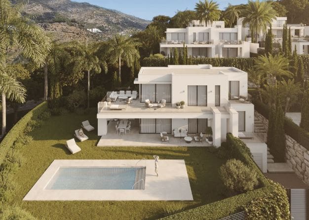 4 bedroom Villa for sale in Mijas with pool garage - € 1,975,000 (Ref: 9824537)