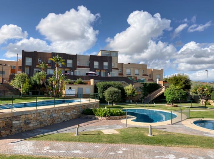 3 soverom Villa til salgs i Velez-Malaga med svømmebasseng garasje - € 340 000 (Ref: 9838343)