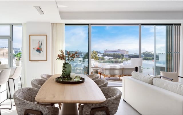 3 slaapkamer Appartement te koop in Bahía de Marbella, Marbella met zwembad - € 1.355.000 (Ref: 9854415)