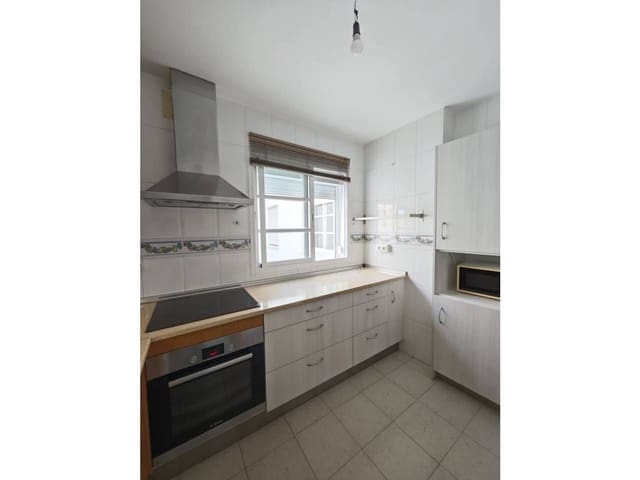 4 soveværelse Lejlighed til salg i Torre del Mar, Vélez-Málaga - € 484.900 (Ref: 9861059)
