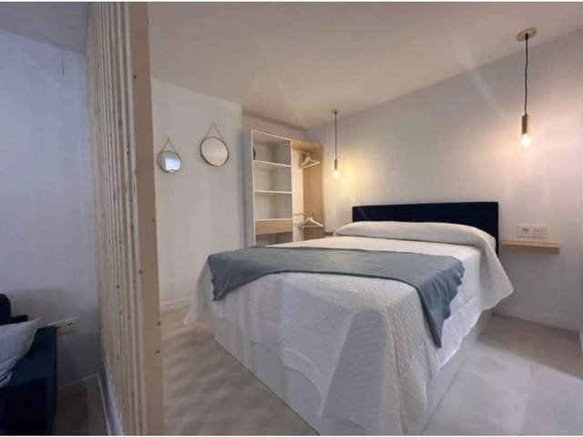 Studio à vendre à Torre del Mar, Vélez-Málaga avec piscine - 166 500 € (Ref: 9861122)