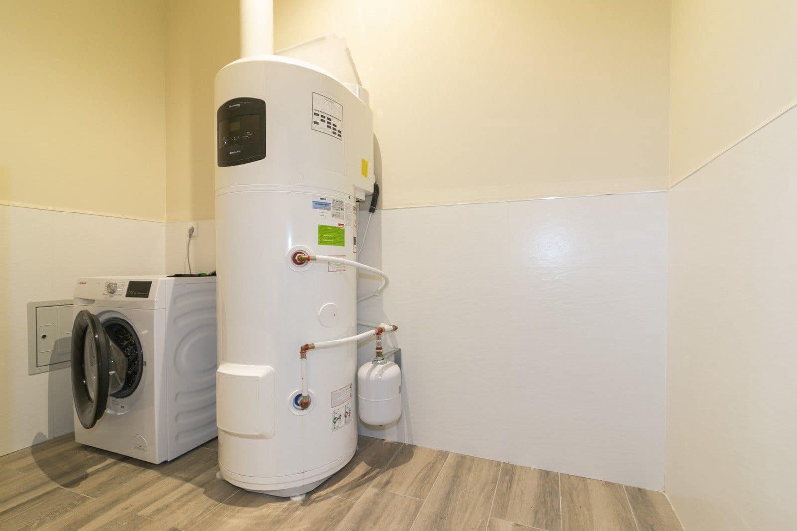 2 slaapkamer Flat te koop in Valencia stad - € 245.000 (Ref: 9034775)