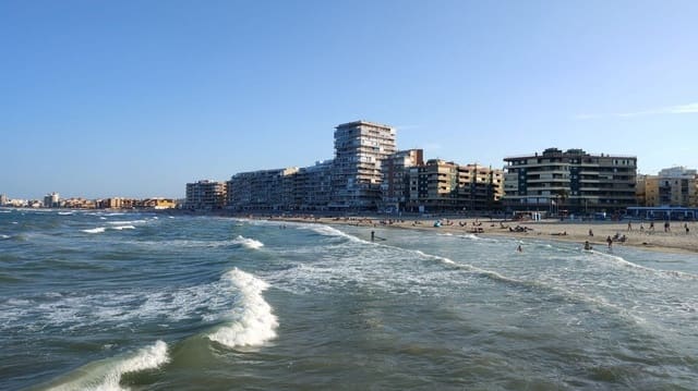 Erhverv til salg i El Perelló, Sueca - € 175.000 (Ref: 9208013)