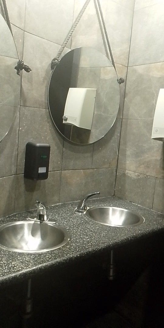 Bar/Restaurant zu verkaufen in Valencia Stadt - 140.000 € (Ref: 9570049)