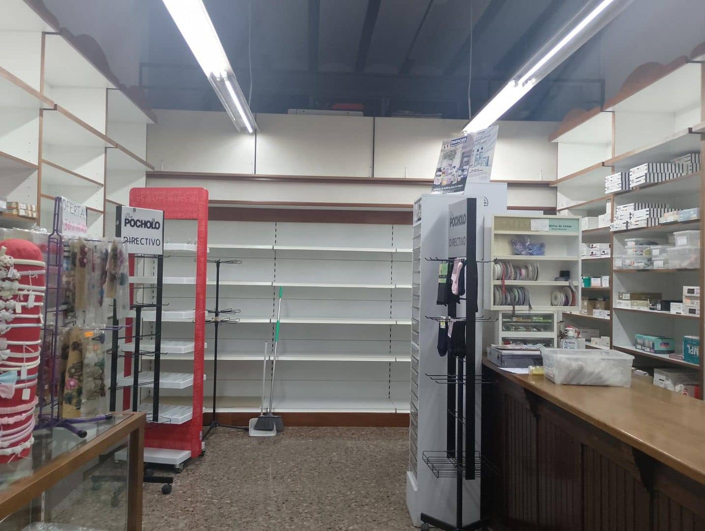 Business for sale in Valencia city - € 10,000 (Ref: 9570050)