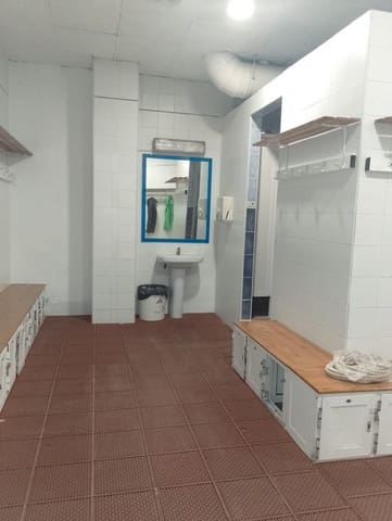 Erhverv til salg i Ciutat Jardi, Valencia by - € 510.000 (Ref: 9570396)