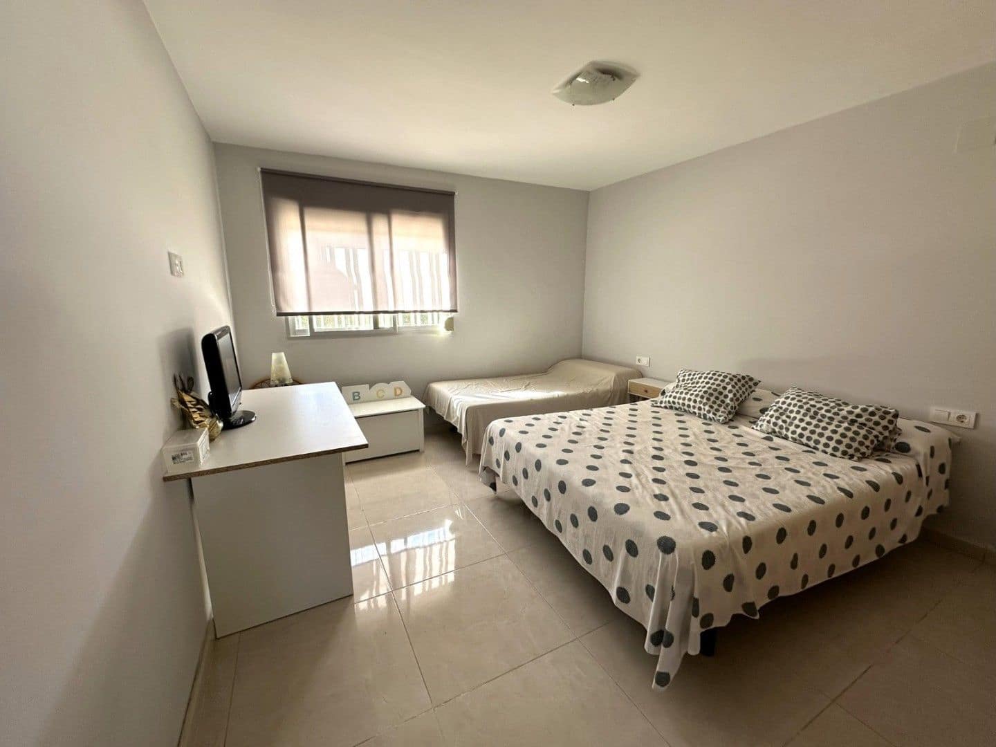 8 bedroom Villa for sale in Torrent with pool - € 370,000 (Ref: 9618862)