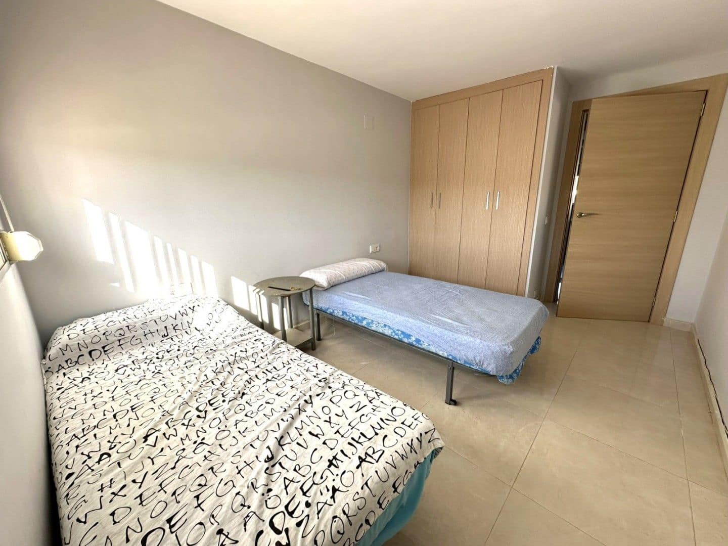 8 bedroom Villa for sale in Torrent with pool - € 370,000 (Ref: 9618862)