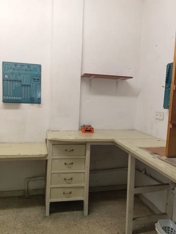 Kommersiell til salgs i Algiros, Valencia by - € 200 000 (Ref: 9663350)