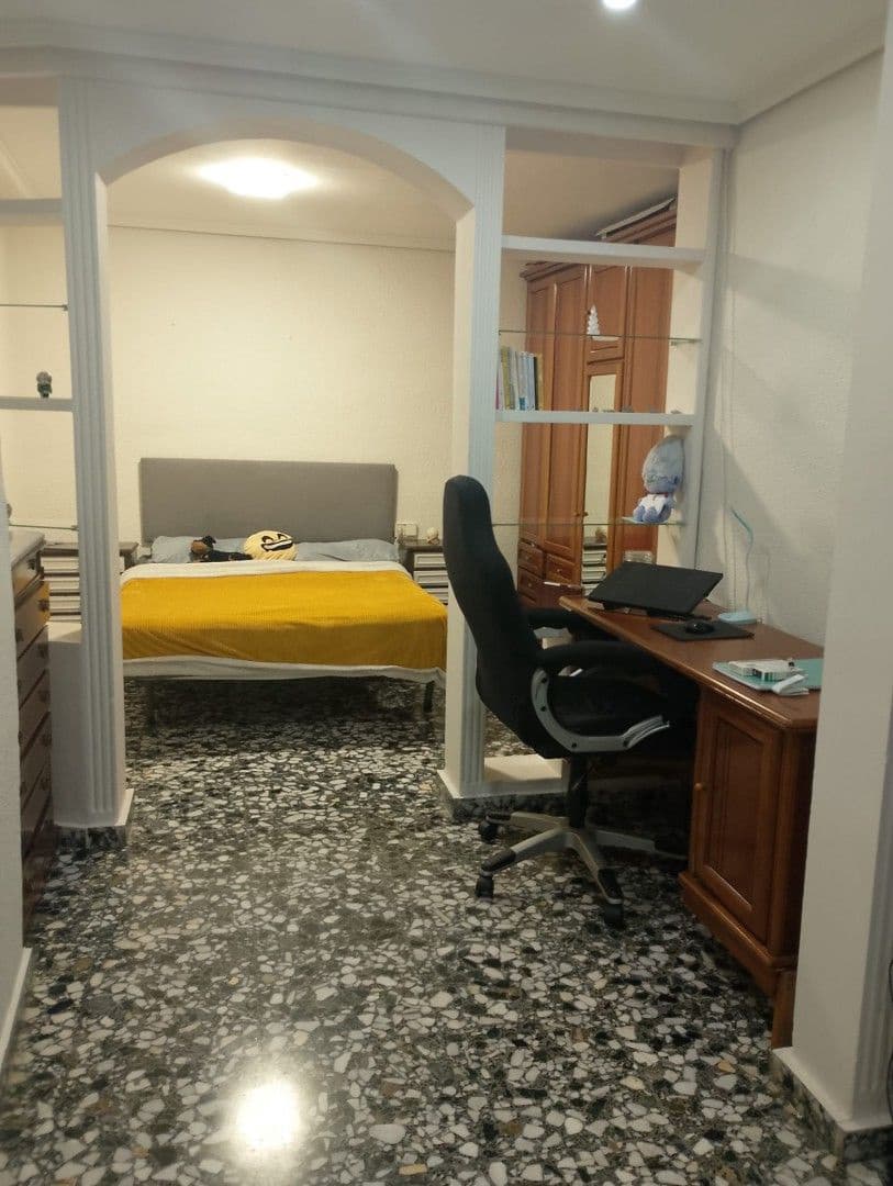 2 slaapkamer Flat te koop in Valencia stad - € 285.000 (Ref: 9685910)