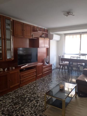 2 slaapkamer Flat te koop in Cabanyal-Canyamelar, Valencia stad - € 285.000 (Ref: 9685910)