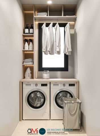 4 makuuhuone Huvila myytävänä paikassa Los Balcones - Los Altos, Torrevieja mukana uima-altaan 
autotalli - 815 000 € (Ref: 8846962)