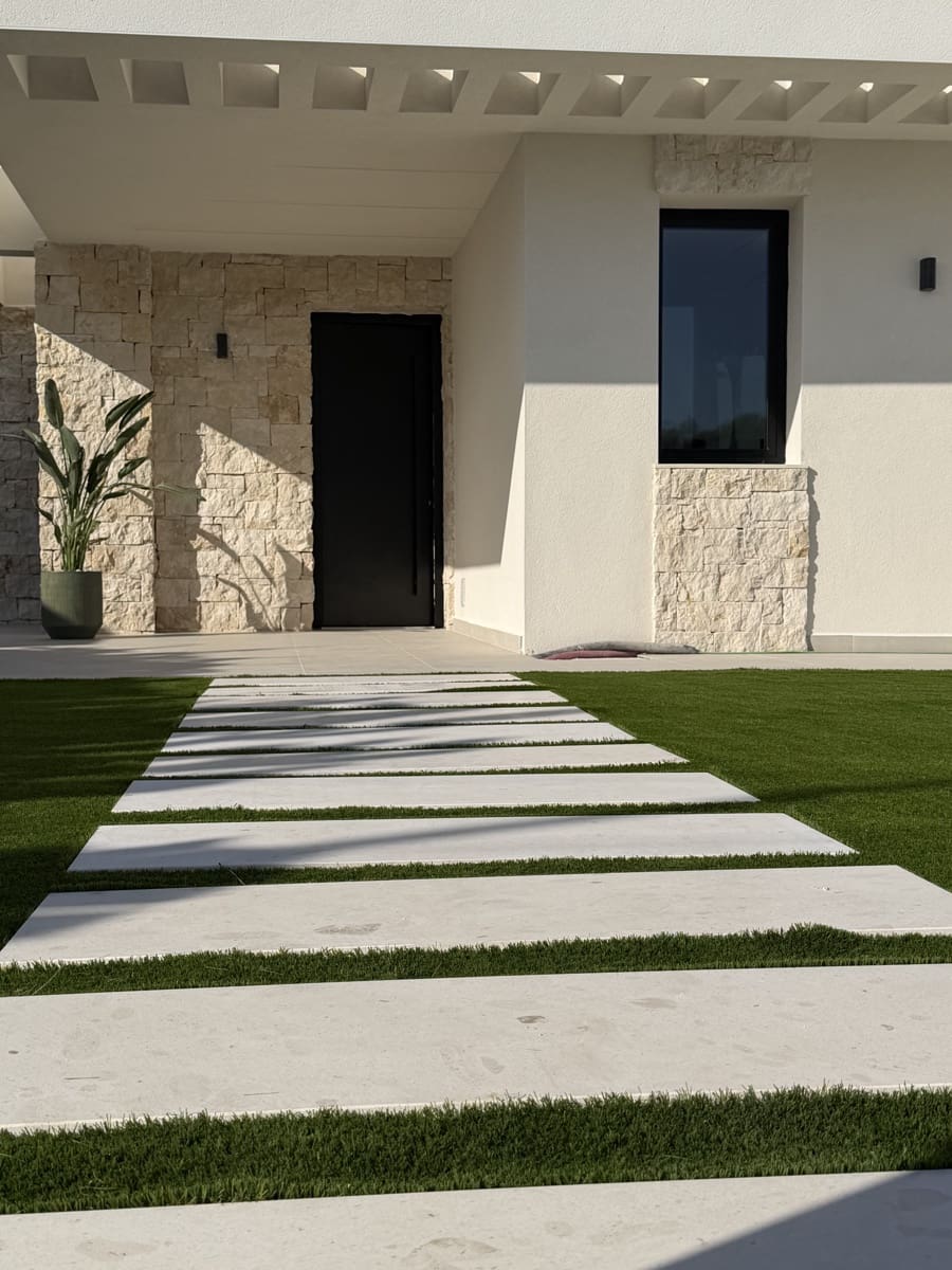 4 sypialnia Willa na sprzedaż w Torrevieja z basenem garażem - 895 000 € (Ref: 8846962)