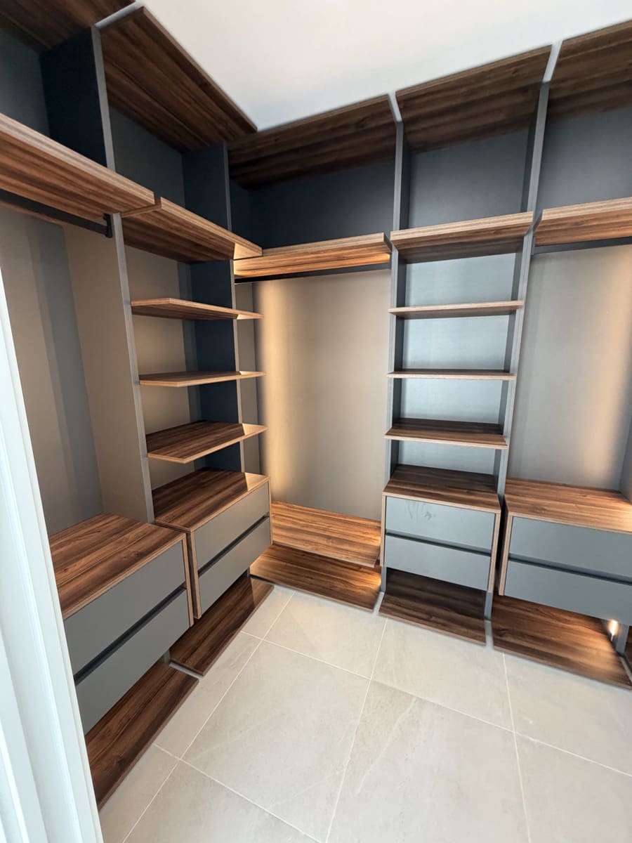 4 sypialnia Willa na sprzedaż w Torrevieja z basenem garażem - 895 000 € (Ref: 8846962)