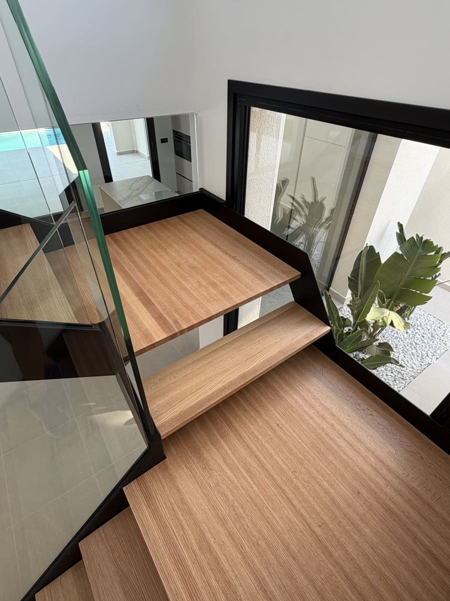 4 sypialnia Willa na sprzedaż w Torrevieja z basenem garażem - 895 000 € (Ref: 8846962)