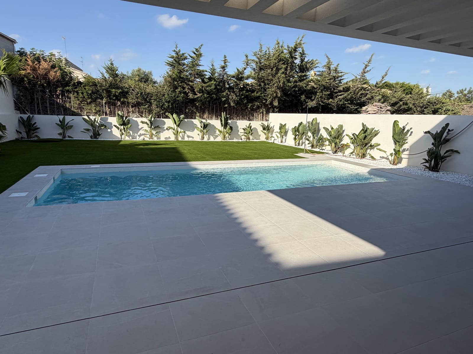 4 sypialnia Willa na sprzedaż w Torrevieja z basenem garażem - 895 000 € (Ref: 8846962)