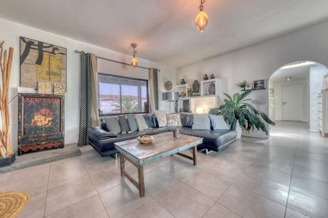 4 slaapkamer Villa te koop in Nazaret, Teguise met garage - € 490.000 (Ref: 10023477)