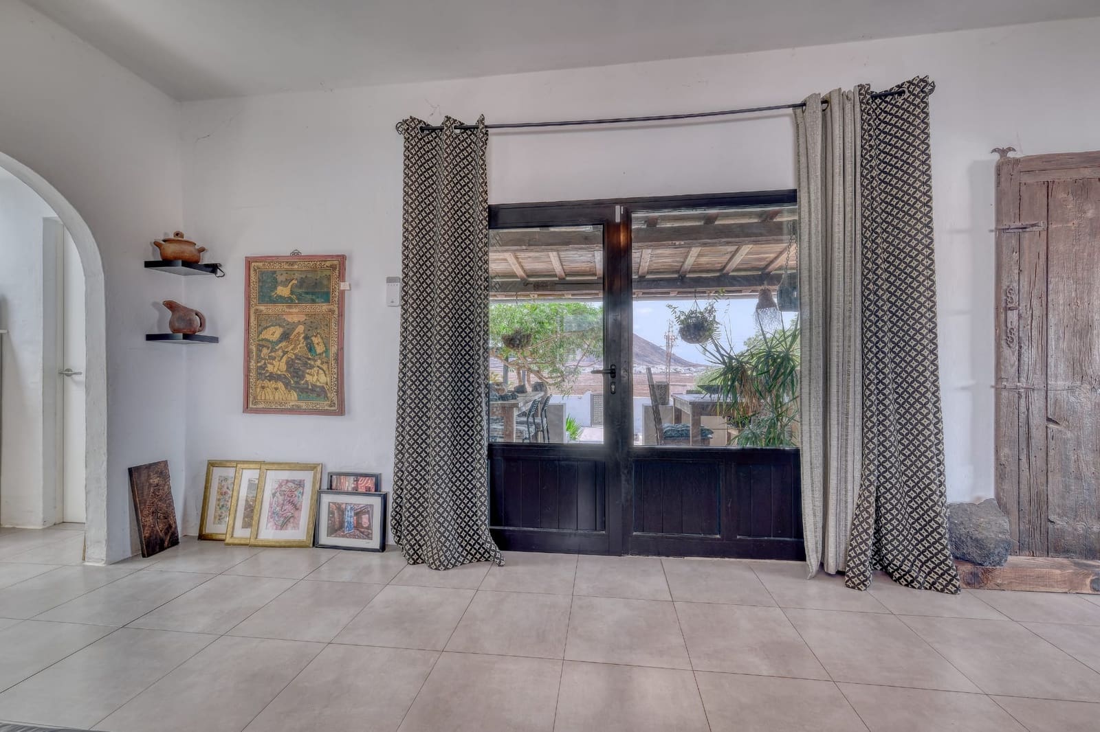 4 slaapkamer Villa te koop in Nazaret met garage - € 490.000 (Ref: 10023477)