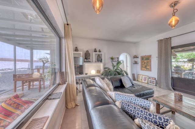 4 slaapkamer Villa te koop in Nazaret, Teguise met garage - € 490.000 (Ref: 10023477)