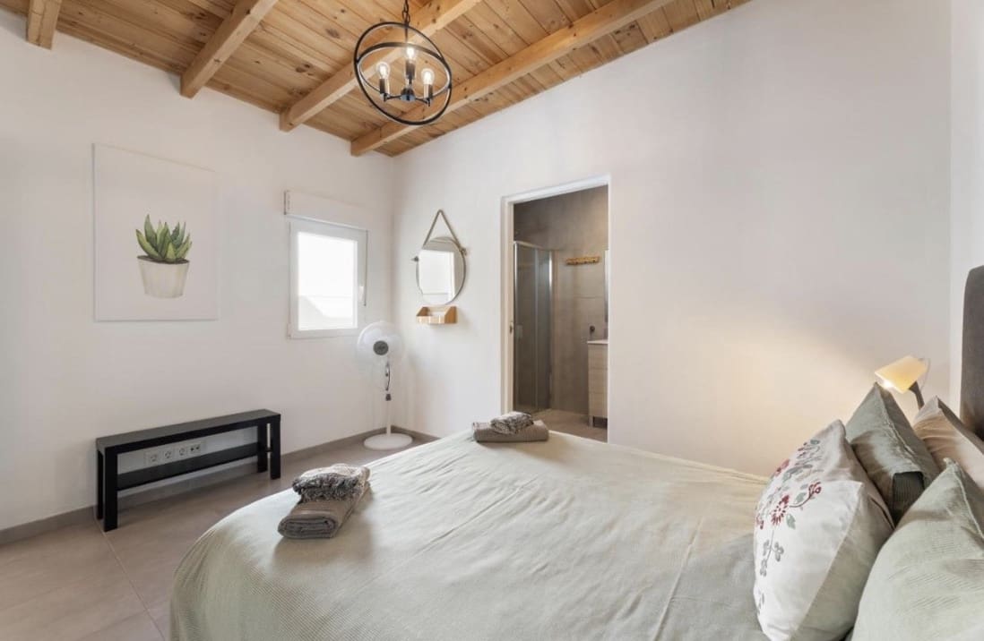 6 soverom Villa til salgs i Tias med svømmebasseng garasje - € 895 000 (Ref: 10038553)
