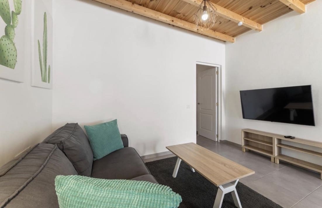 6 soverom Villa til salgs i Tias med svømmebasseng garasje - € 895 000 (Ref: 10038553)