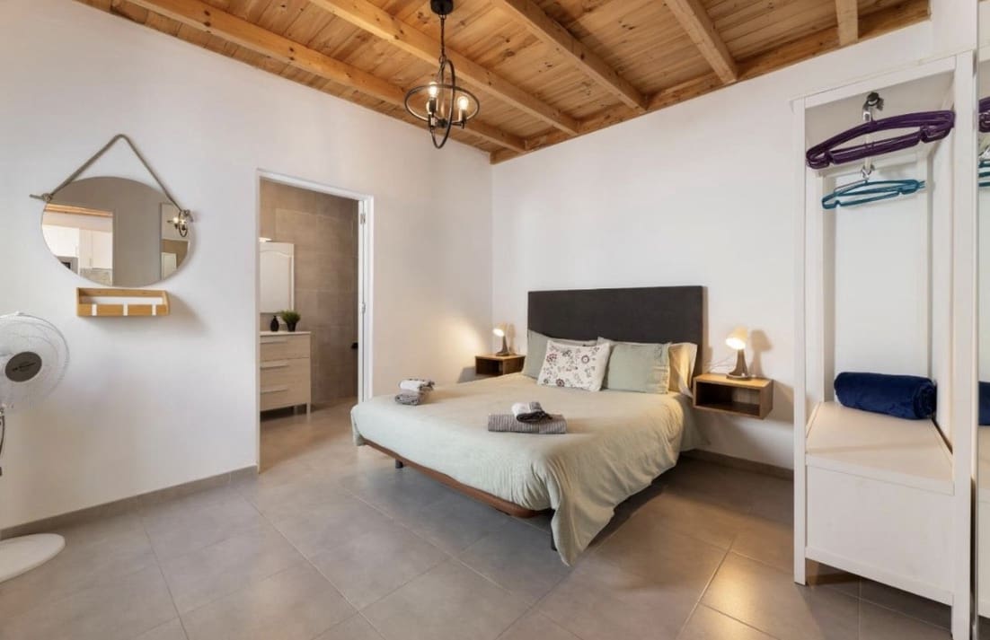 6 soverom Villa til salgs i Tias med svømmebasseng garasje - € 895 000 (Ref: 10038553)