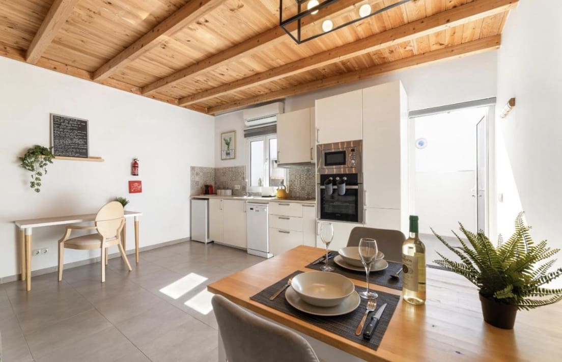 6 soverom Villa til salgs i Tias med svømmebasseng garasje - € 895 000 (Ref: 10038553)