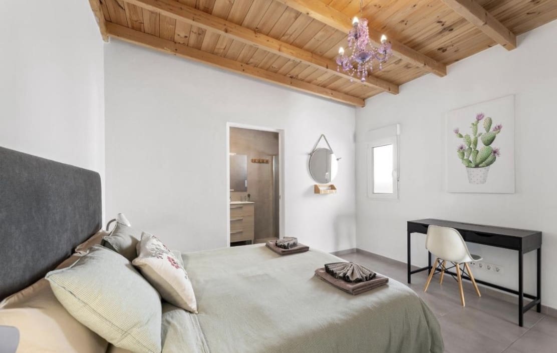 6 soverom Villa til salgs i Tias med svømmebasseng garasje - € 895 000 (Ref: 10038553)