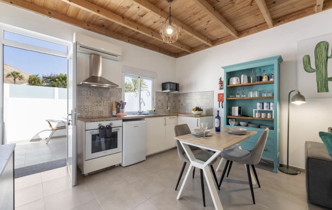6 soverom Villa til salgs i Tias med svømmebasseng garasje - € 895 000 (Ref: 10038553)