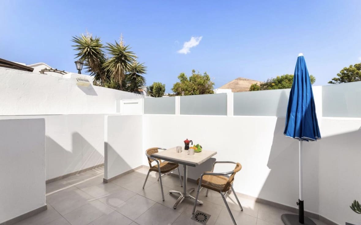 6 soverom Villa til salgs i Tias med svømmebasseng garasje - € 895 000 (Ref: 10038553)