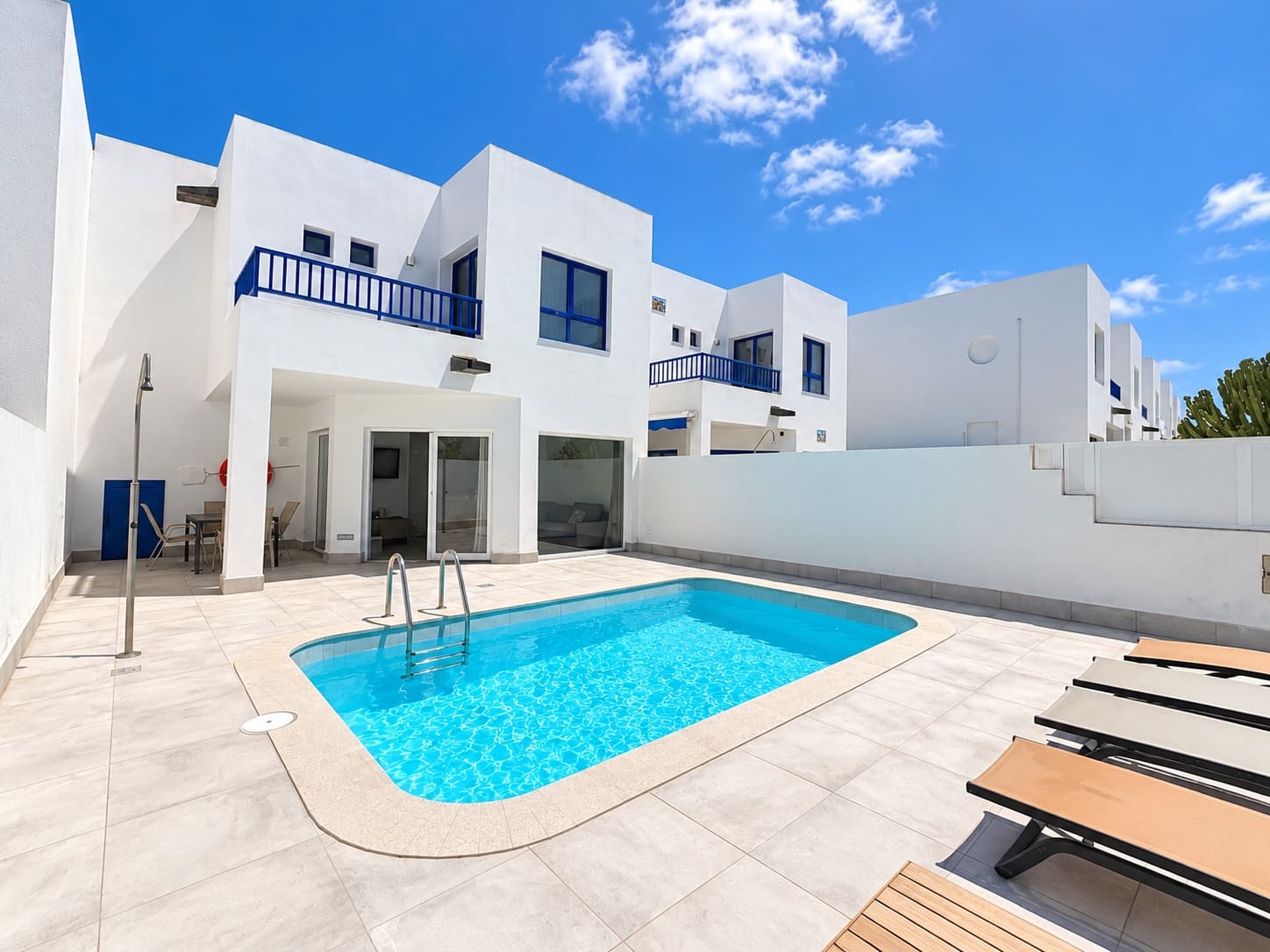 3 sovrum Villa till salu i Playa Blanca med pool garage - 450 000 € (Ref: 10049642)