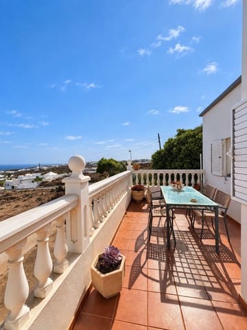 3 chambre Maison de Ville à vendre à Tías avec garage - 480 000 € (Ref: 10100866)