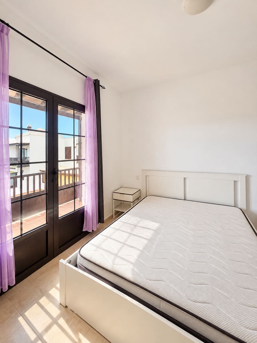 3 quarto Moradia para venda em Costa Teguise com piscina garagem - 379 000 € (Ref: 10104318)