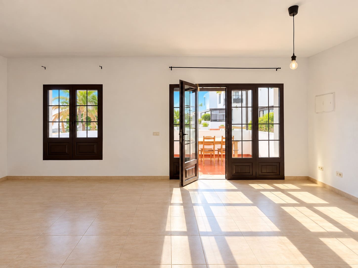 3 quarto Moradia para venda em Costa Teguise com piscina garagem - 379 000 € (Ref: 10104318)