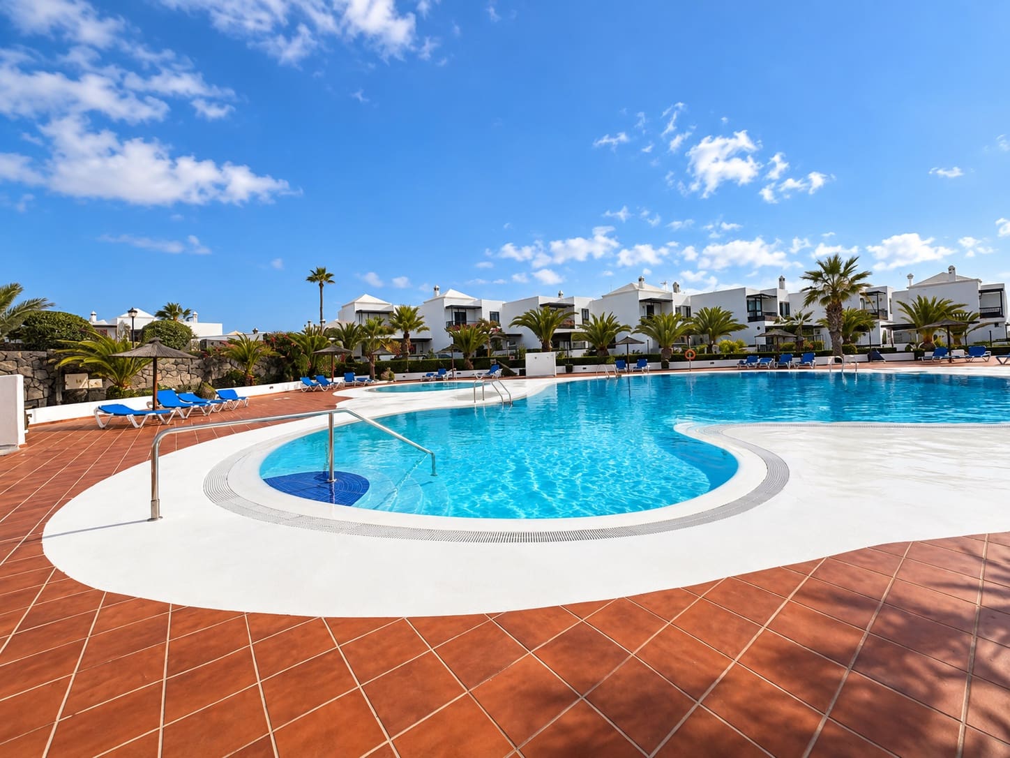 3 quarto Moradia para venda em Costa Teguise com piscina garagem - 379 000 € (Ref: 10104318)