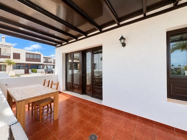3 quarto Moradia para venda em Costa Teguise, Teguise com piscina garagem - 379 000 € (Ref: 10104318)