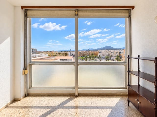 4 soveværelse Lejlighed til salg i Arrecife med garage - € 315.000 (Ref: 10150464)