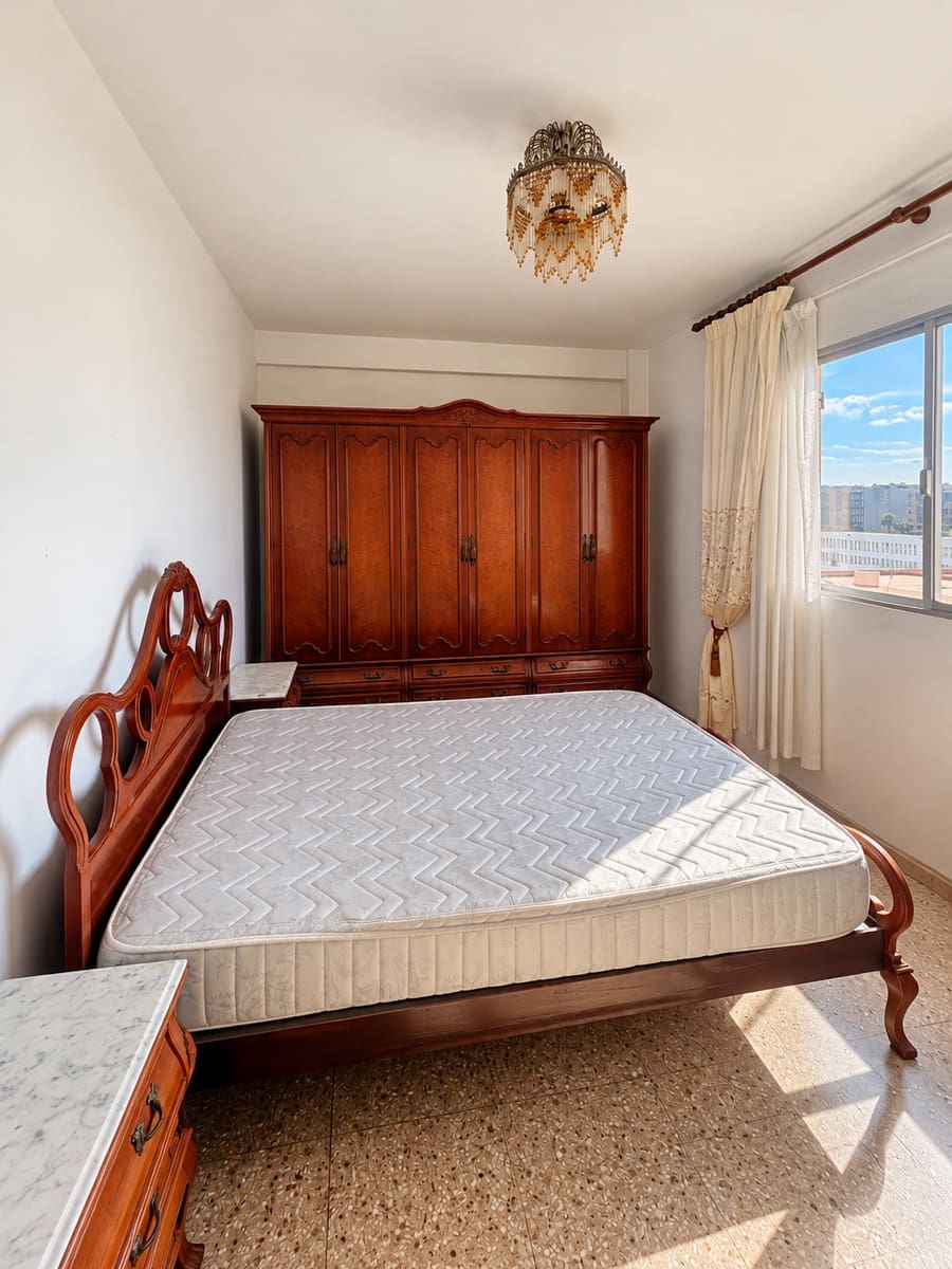 4 bedroom Flat for sale in Arrecife with garage - € 315,000 (Ref: 10150464)