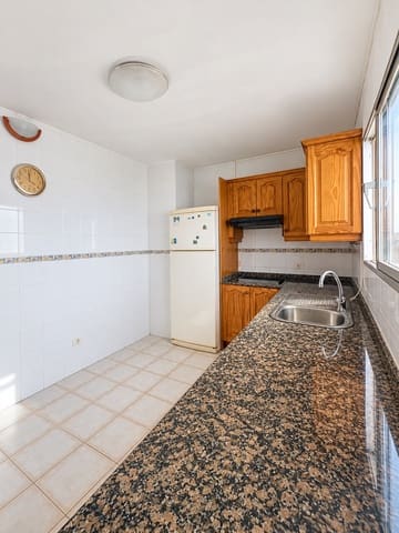 4 soveværelse Lejlighed til salg i Arrecife med garage - € 315.000 (Ref: 10150464)