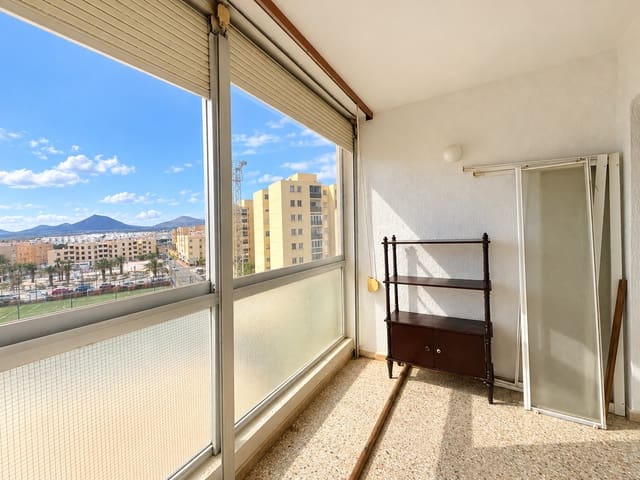4 soveværelse Lejlighed til salg i Arrecife med garage - € 315.000 (Ref: 10150464)