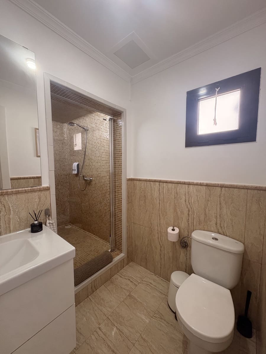 4 soveværelse Villa til salg i Guime med swimmingpool garage - € 465.000 (Ref: 9640493)