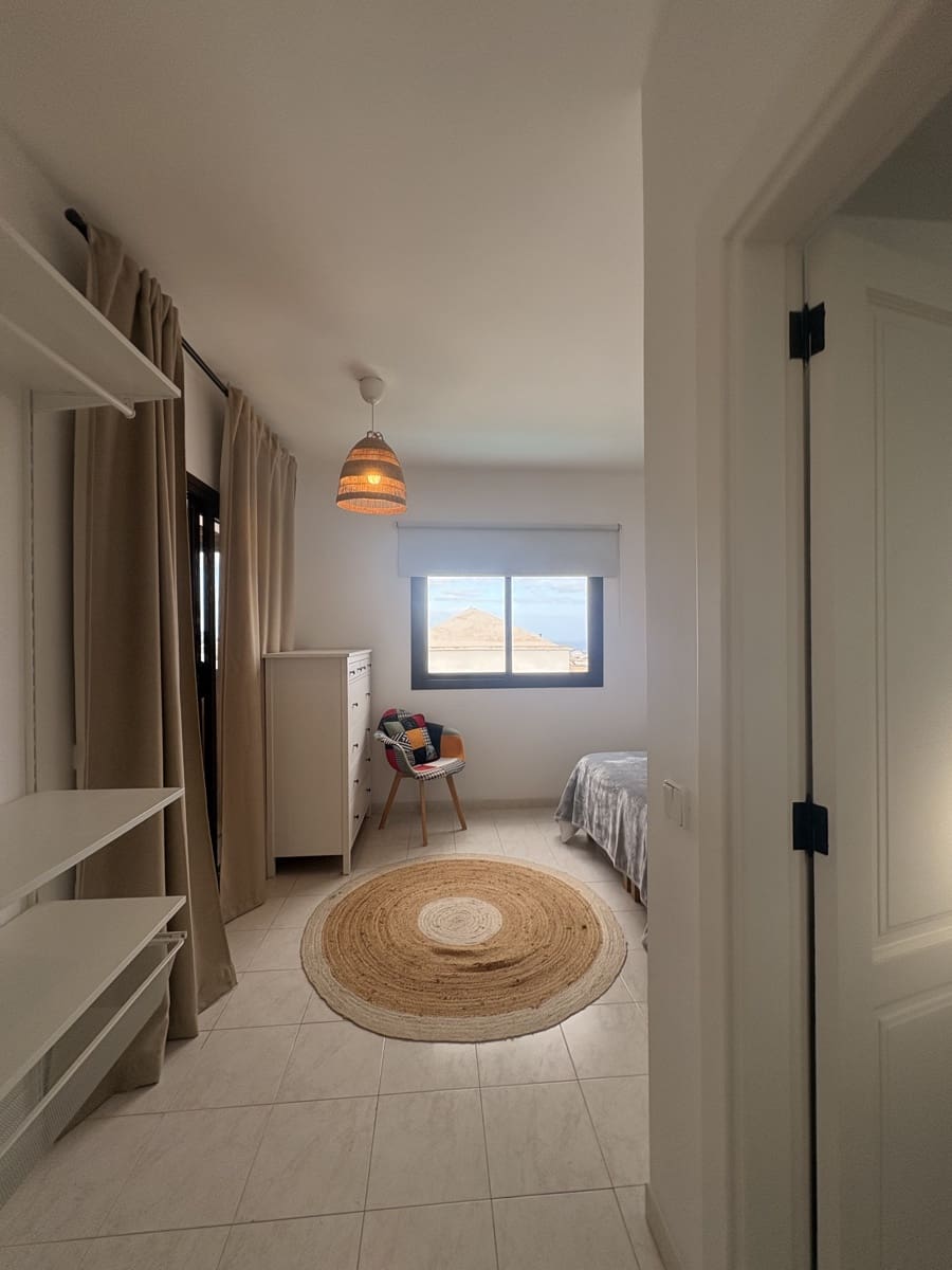 4 soveværelse Villa til salg i Guime med swimmingpool garage - € 465.000 (Ref: 9640493)