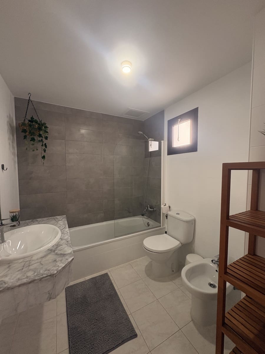 4 soveværelse Villa til salg i Guime med swimmingpool garage - € 465.000 (Ref: 9640493)