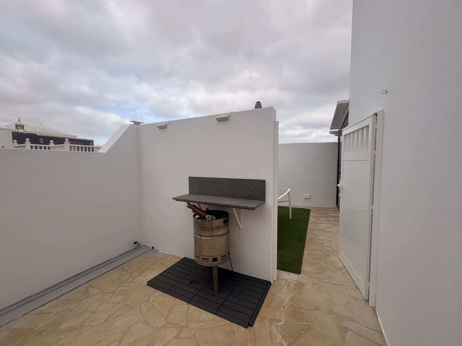 4 soveværelse Villa til salg i Guime med swimmingpool garage - € 465.000 (Ref: 9640493)