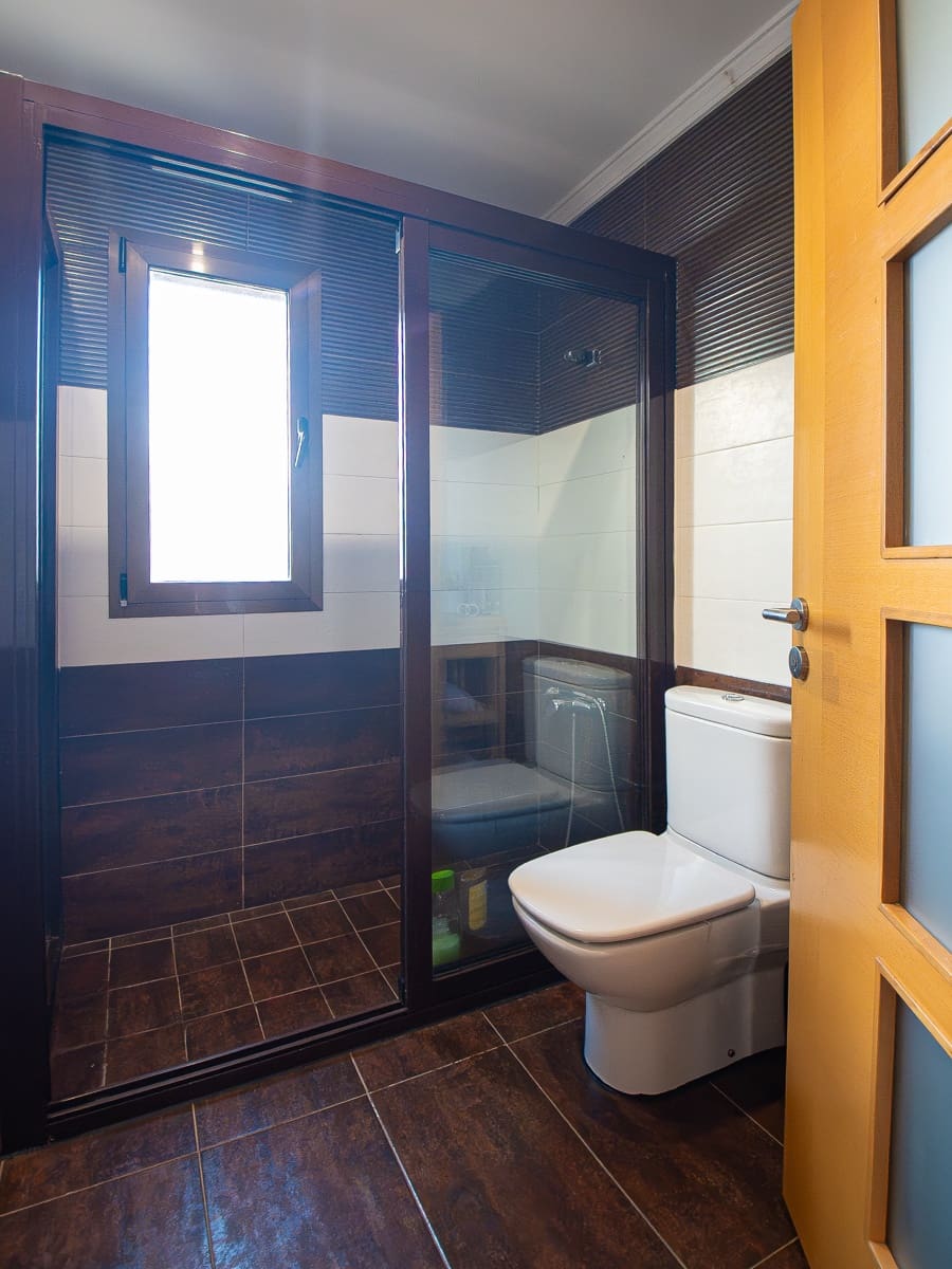 4 bedroom Villa for sale in Yaiza with pool garage - € 669,000 (Ref: 9640617)