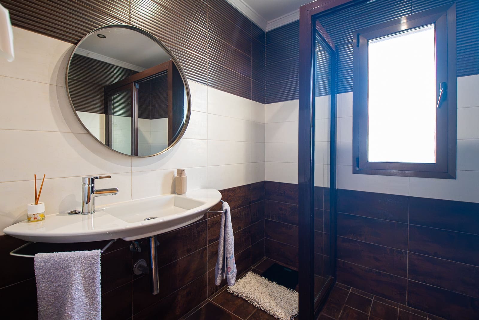 4 bedroom Villa for sale in Yaiza with pool garage - € 669,000 (Ref: 9640617)