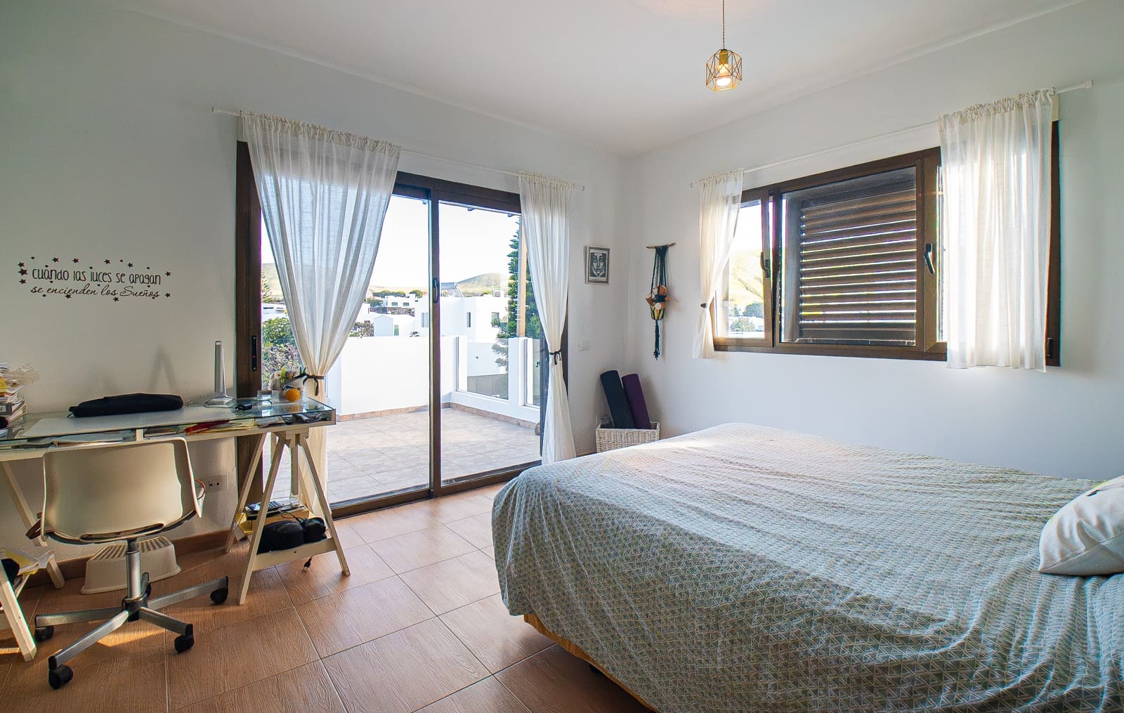 4 bedroom Villa for sale in Yaiza with pool garage - € 669,000 (Ref: 9640617)